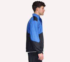 GO SHIELD Pace Jacket | Men Skechers online shop